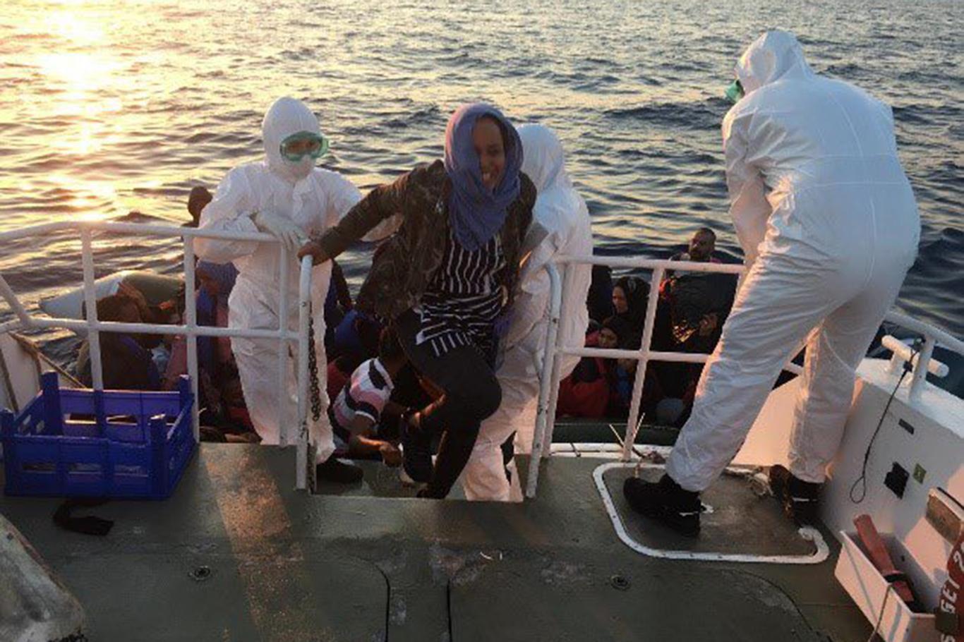 A total of 554 irregular migrants rescued in the last week, Turkish Coast Guard says